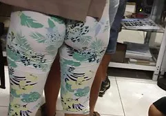 فنان الماكياج. مواقع سكس مترجم بالعربي